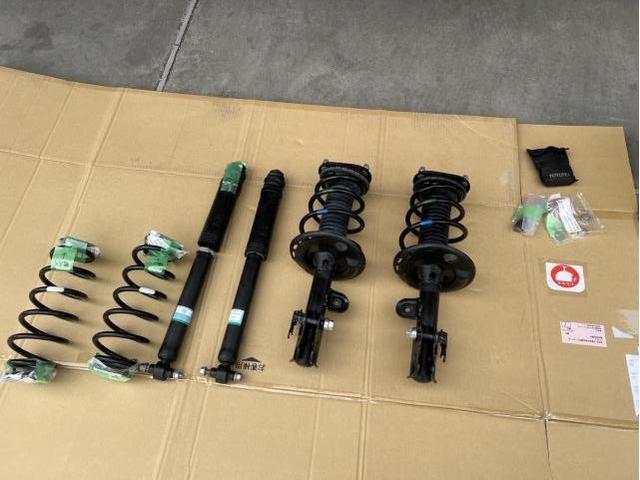 作業実績】プリウスα/サスペンションASSY・スタビライザーリンク